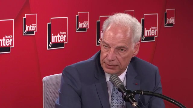 Alain Griset : Il est évident que des gens essaient toujours de passer à travers les mailles du filet. Il faut tout faire pour que ces fêtes clandestines ne se reproduisent pas. C'est là aussi où le virus se développe.