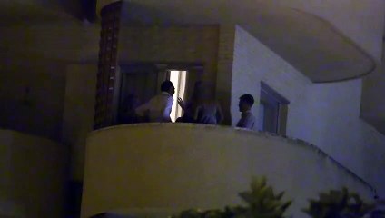 Enrique Ponce y Ana Soria se comen a besos en Huelva