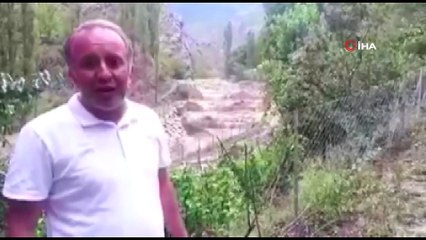 Uzundere’de sel hayatı felç etti: Bazı yollarda göçükler oluştu