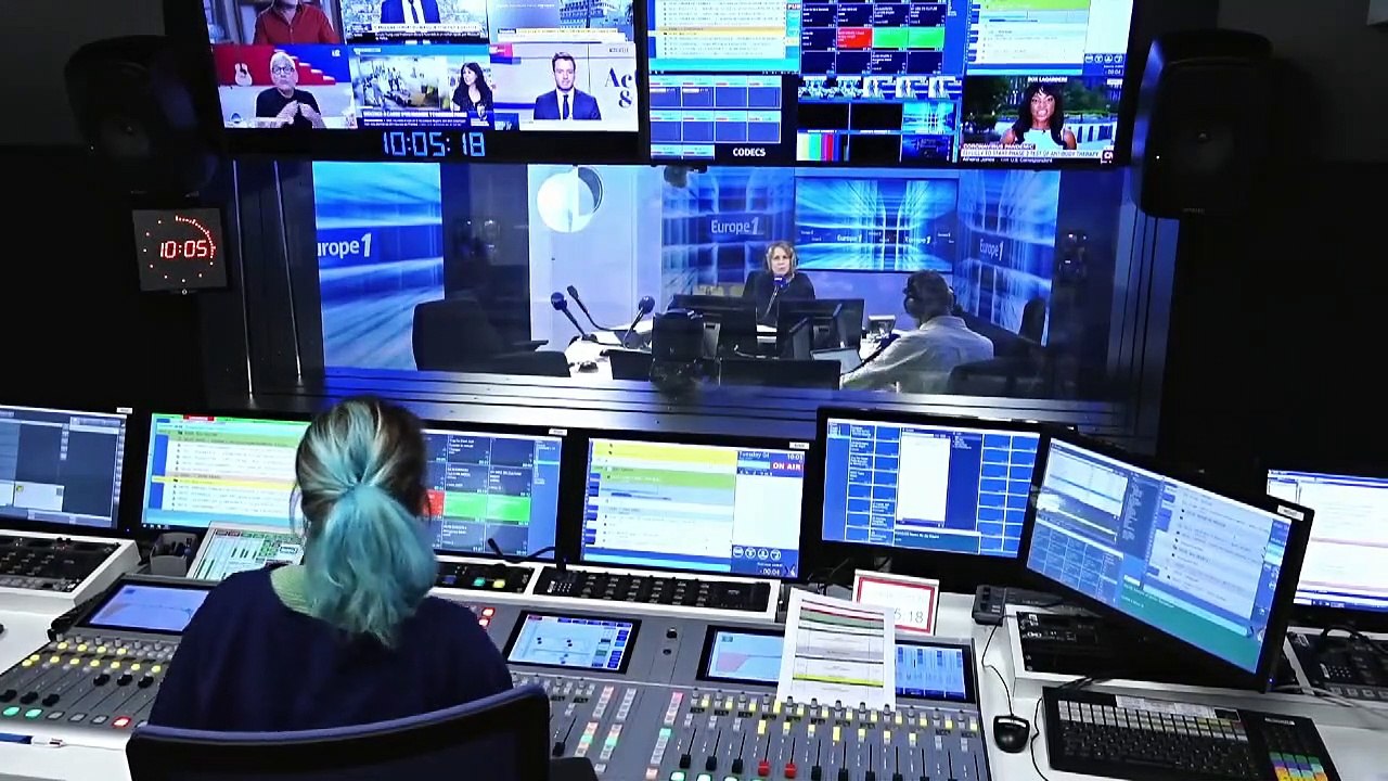 Une guitare royale, deux nouveaux films à Venise, des nouvelles d’Hadopi, des artistes qui s’engagent et une chanson totalement de saison