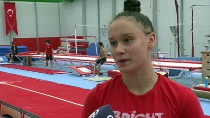 Milli cimnastikçi Nazlı Savranbaşı, yarışmaları bekliyor - İZMİR