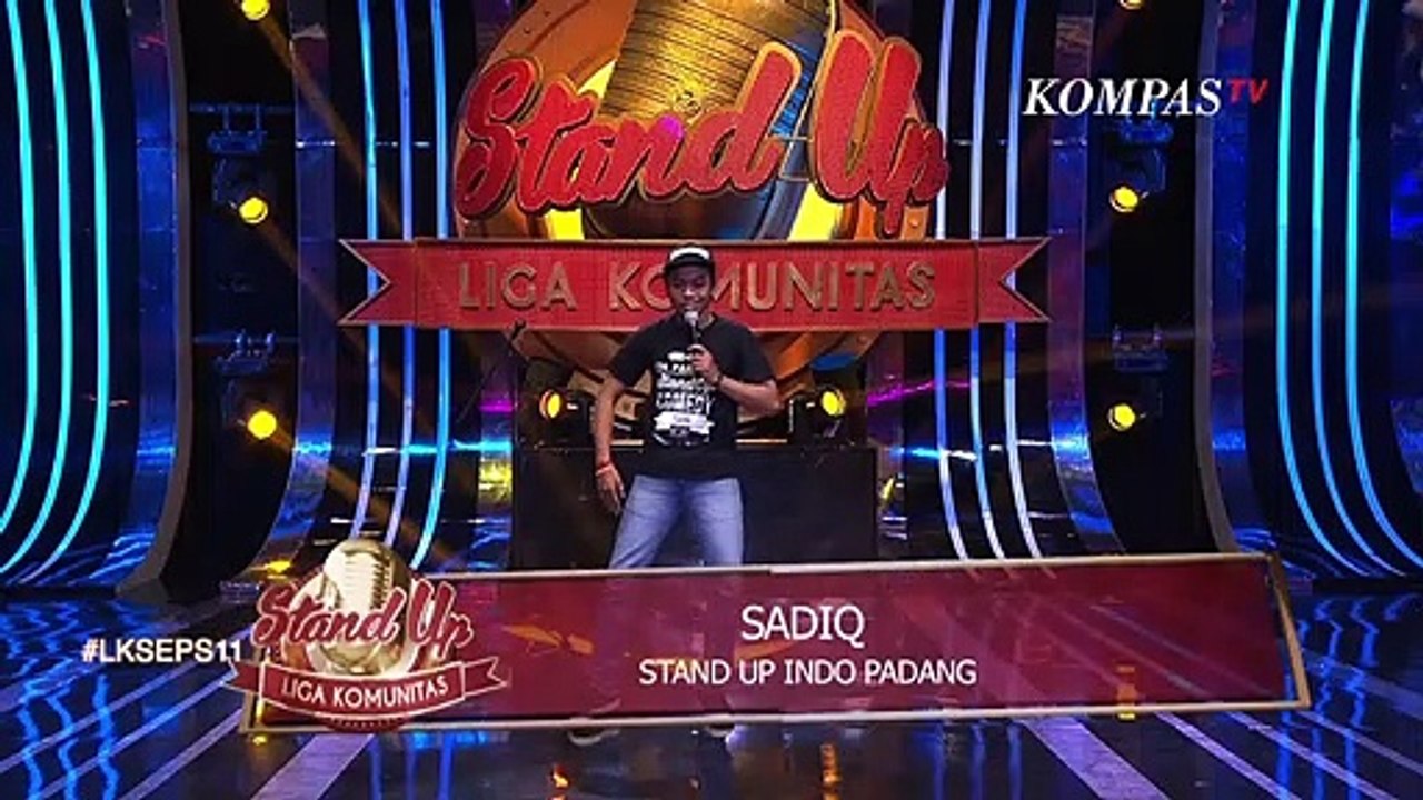 Stand Up Comedy Sadiq, Menurut Pandji Materinya ABSURD! Ga Jelas, Banyak Blank Materinya - LKS