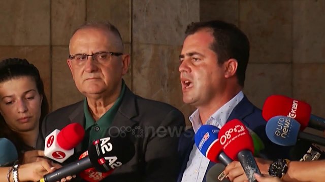 Ora News - Opozita e Bashkuar: Pro ndryshimit të Kushtetutës, listat e mbyllura të hapen