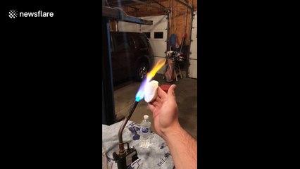 US mechanical engineering student creates impressive flame-resistant material from simple ingredients