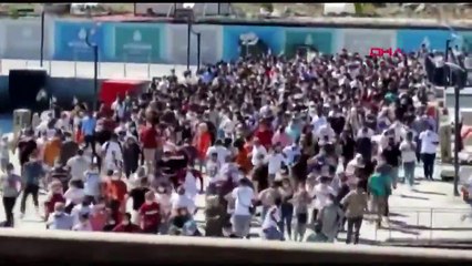 Görüntüler Kabataş'tan! Böylesi görülmedi... İşaretle birlikte adeta hücum ettiler