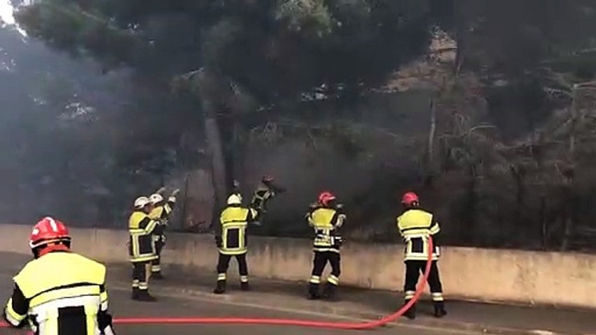 Feu à Port-de-Bouc : Plus de 100 pompiers sur place - Vidéo Dailymotion