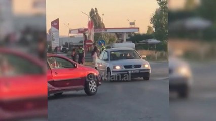 Aksident ne Lushnje, perplasen dy automjete |Lajme-News