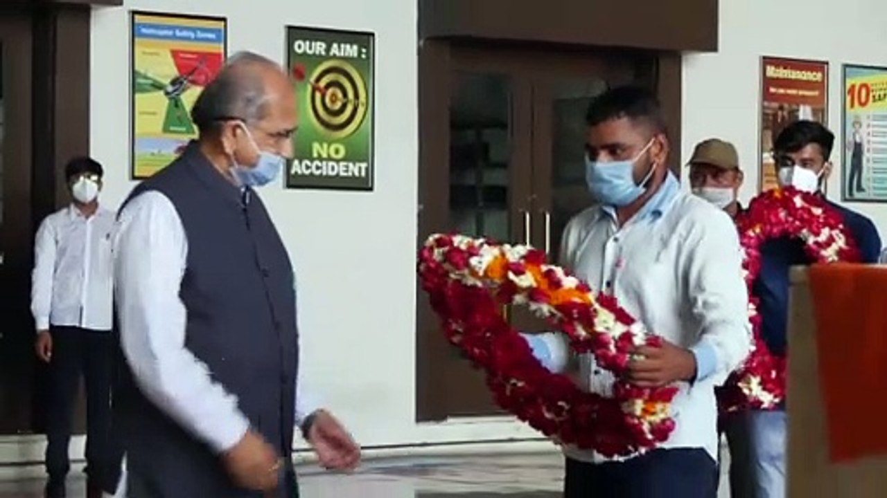 ASSAM BATTALION POLICE HAVALDAR GIVEN TRIBUTE AT AHMEDABAD AIRPORT BY GUJARAT HOME MINISTER PRADIPSINH JADEJA AND BHUPENDRASINH JADEJA