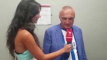 Ora News - Meta me bluzen e Tiranës pas fitimit të kampionatit: Më në fund u kthye buzëqeshja