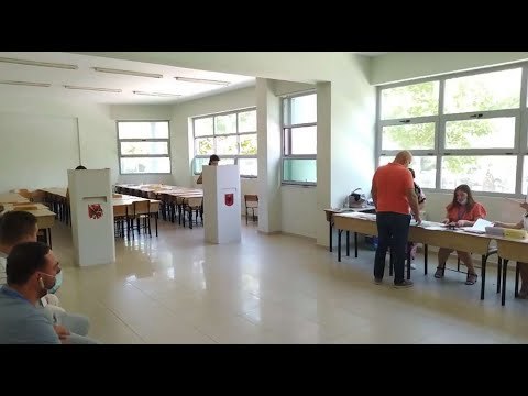 Zgjedhjet në universitete, votojnë pedagogët, pjesëmarrje e ulët e studentëve deri në mesditë