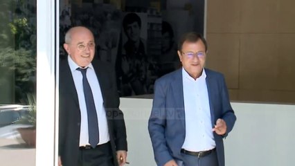 Top News - Zgjedhjet, PD bëhet gati/ Basha mbledh kryesinë e këshillin