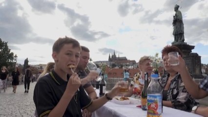 Top News - Republika Çeke/ Rikthehet virusi pas hapjes