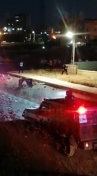 صدامات عنيفة بين الامن والمعلمين في الكرك تسفر عن 7 اصابات بين الامن