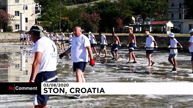 Сбор урожая на одной из старейших солеварен Европы