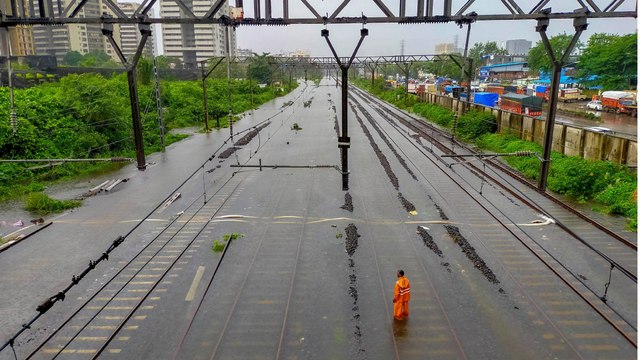 Red alert issued for 'extremely heavy' rains in Mumbai