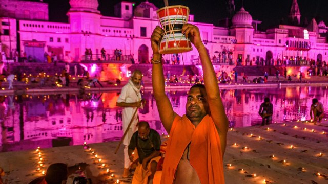 Saryu ghat echoes with 'Jai Shree Ram' chant