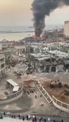 下载视频: Lebanon Blast || massive explosion shakes Lebanon || massive explosion shakes lebanon's capital beirut