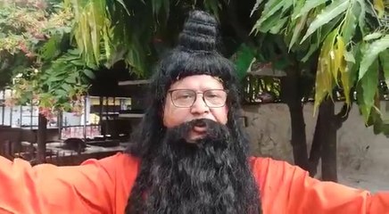 भूमि पूजन का नहीं मिला न्योता, साधु के वेश में निकले आजम खान को पुलिस ने लिया हिरासत में