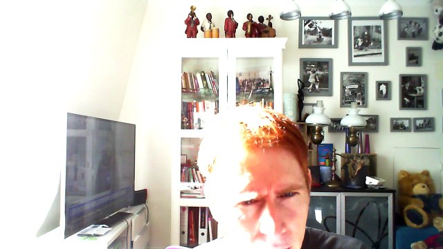 Wiwi égratigne think about the times