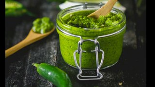Spicy Green Chilli Sauce Recipe || Green Chilli Sauce Kaise Banate Hai || Sabiha's Cookbook