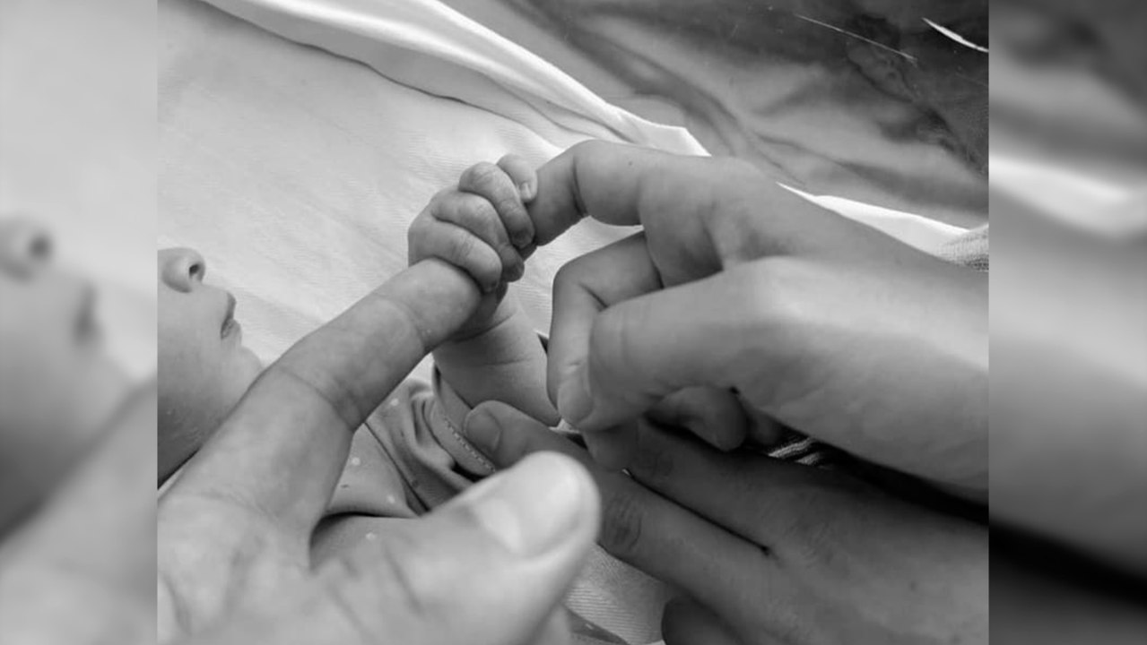 Ona Carbonell da la bienvenida a Kai, su primer hijo