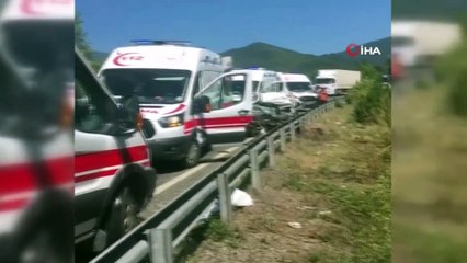 Karabük’te otomobil ile kamyon çarpıştı: 2 kişi öldü 3 kişi yaralandı