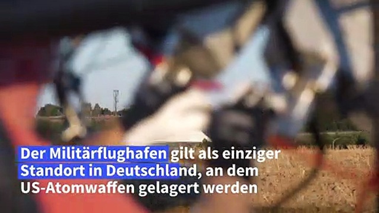 Heißluftballon-Protest gegen US-Atomwaffen in Rheinland-Pfalz