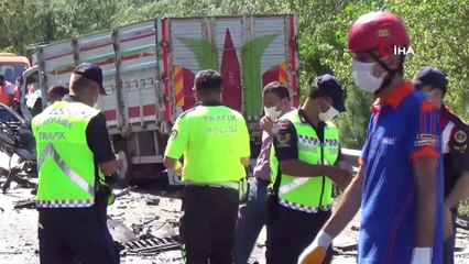 Anne, oğlu ve kızı aynı kazada öldü