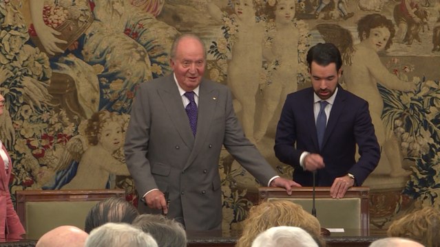 La salida del Rey emérito sigue centrando el debate político