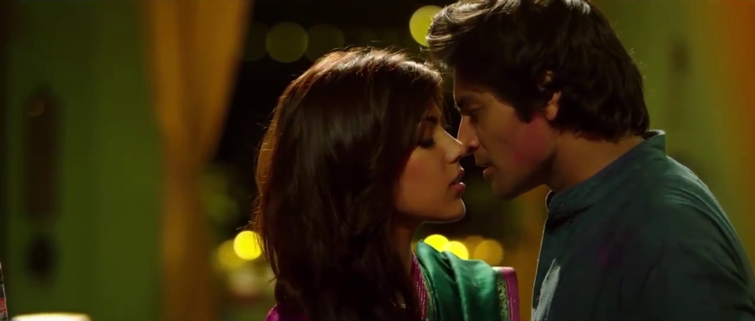 Rhea Chakraborty Kissing Scene In Sonali Cable