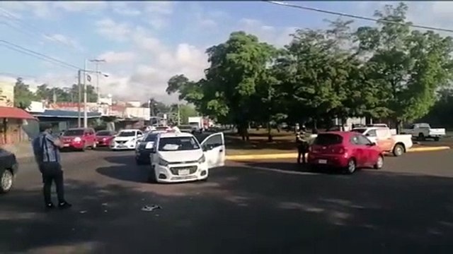 Accidente de tránsito en Culiacán sólo deja daños materiales