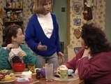 Roseanne S01E15 Nightmare on Oak Street