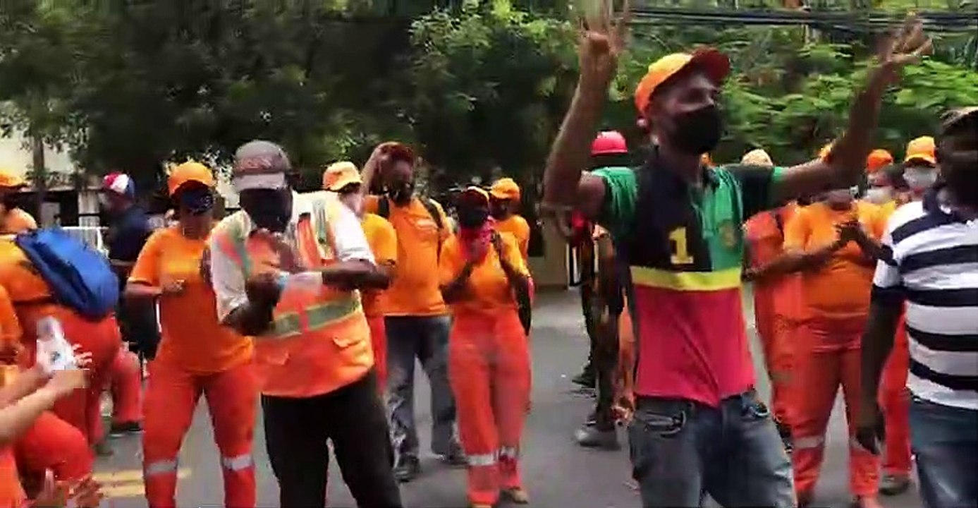 Brigadas de Obras Públicas  protestan por falta de pago