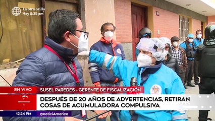Retiran cosas de acumuladora compulsiva luego de 20 años de advertencias | Edición Mediodía (HOY)