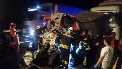 TEM'i kilitleyen zincirleme trafik kazası: 1 ölü, 2 yaralı