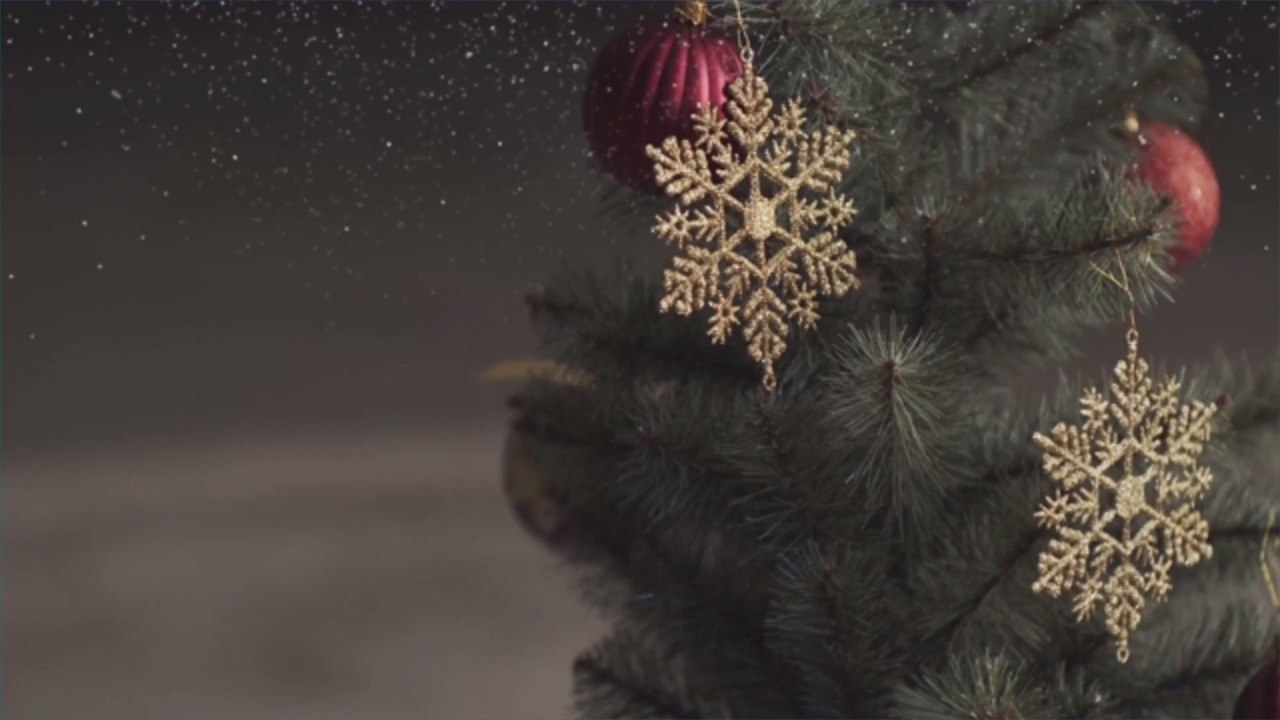 Hershey’s Is Making Sugar Cookie-Flavored Kisses This Holiday Season