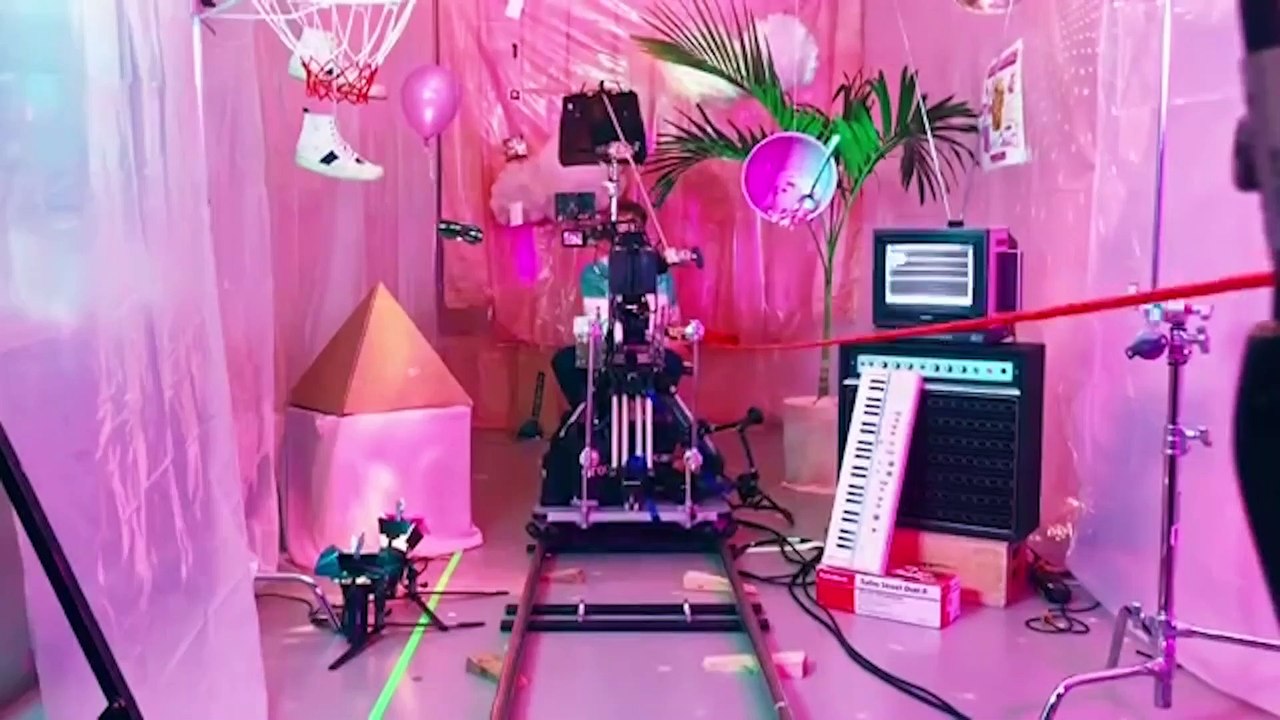 Glass Animals (UK) on Dreamland, vulnerability and recurring nightmares.