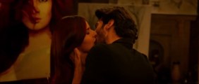 Katrina kaif's juiciest kissing with Aditya Roy Kapoor