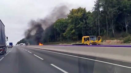 M1 car fire 06/08/2020 — dashcam video from @benguti