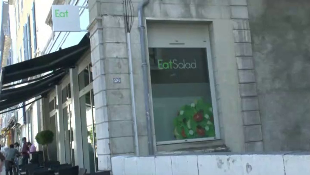 LES BONNES ADRESSES DE MICHOU64 W-D.D. - 31 JUILLET 2020 - PAU - RUE SERVIEZ EATSALAD