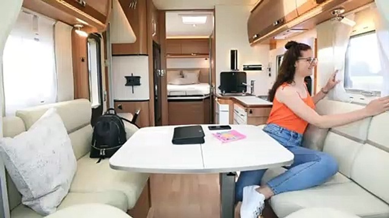 Salon face-face ou banquette face route : les camping-caristes nous donnent leur avis