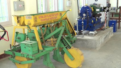 कश्मीर में किसानों को गुणवत्तापूर्ण मशीनरी प्रदान करने की सरकार की पहल