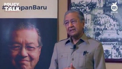 Shame for university graduates to be nasi lemak sellers, says Tun M