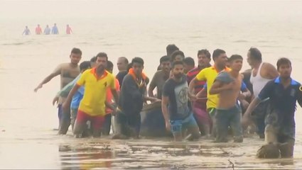 Download Video: Three students drown in India boat tragedy