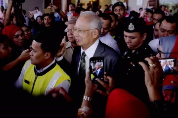 Download Video: Najib demands for case to be heard at KL High Court