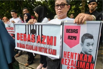Group marches to Parliament, calling for end of  Sosma