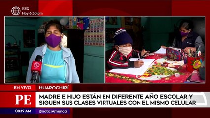 Madre e hijo siguen sus clases virtuales con el mismo celular | Primera Edición (HOY)