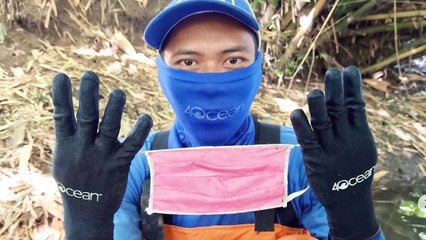 Cleaning The Ocean And Coastlines, One Pound At A Time