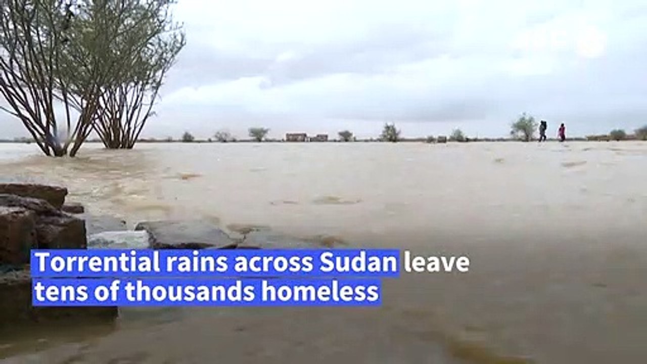Displaced Sudanese seek shelter amid deadly flood
