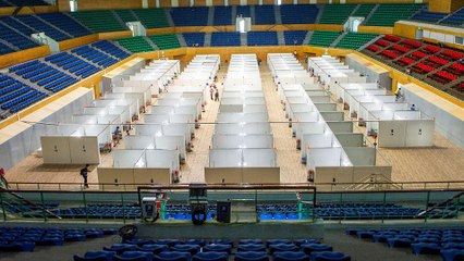 Vietnam turns Da Nang stadium into field hospital for coronavirus patients